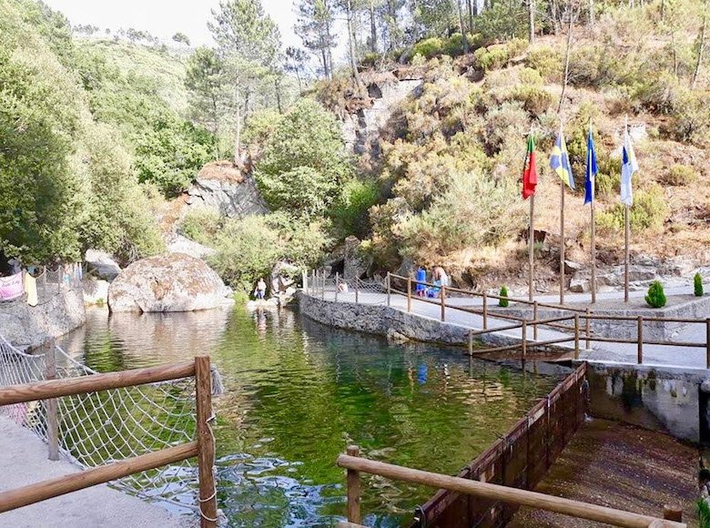 Praia Fluvial da Lapa dos Dinheiros, Portugal